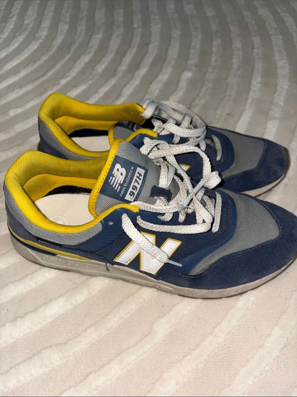 New Balance Kids Navy and Yellow Retro Runner Sneakers